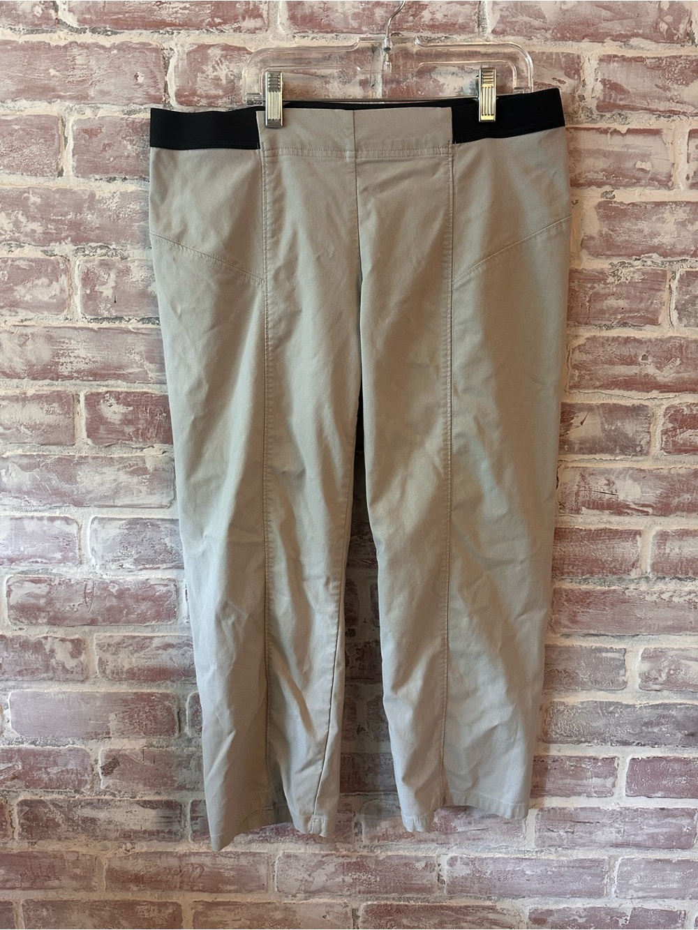Simply Vera Vera Wang Light Khaki Pants with Black Waistband